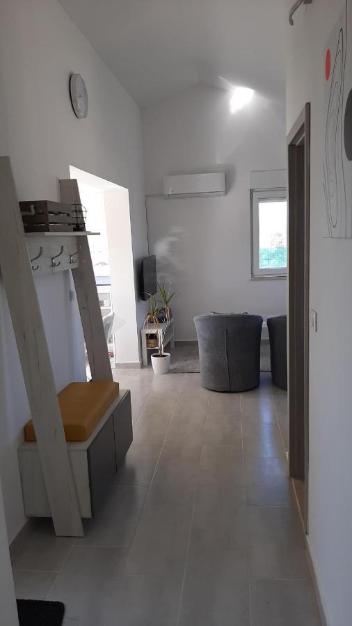 Holiday House Romi PUY Exterior foto