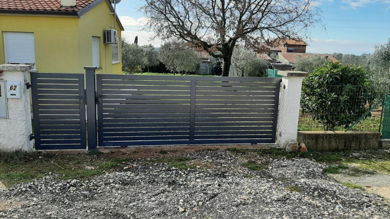 Holiday House Romi PUY Exterior foto